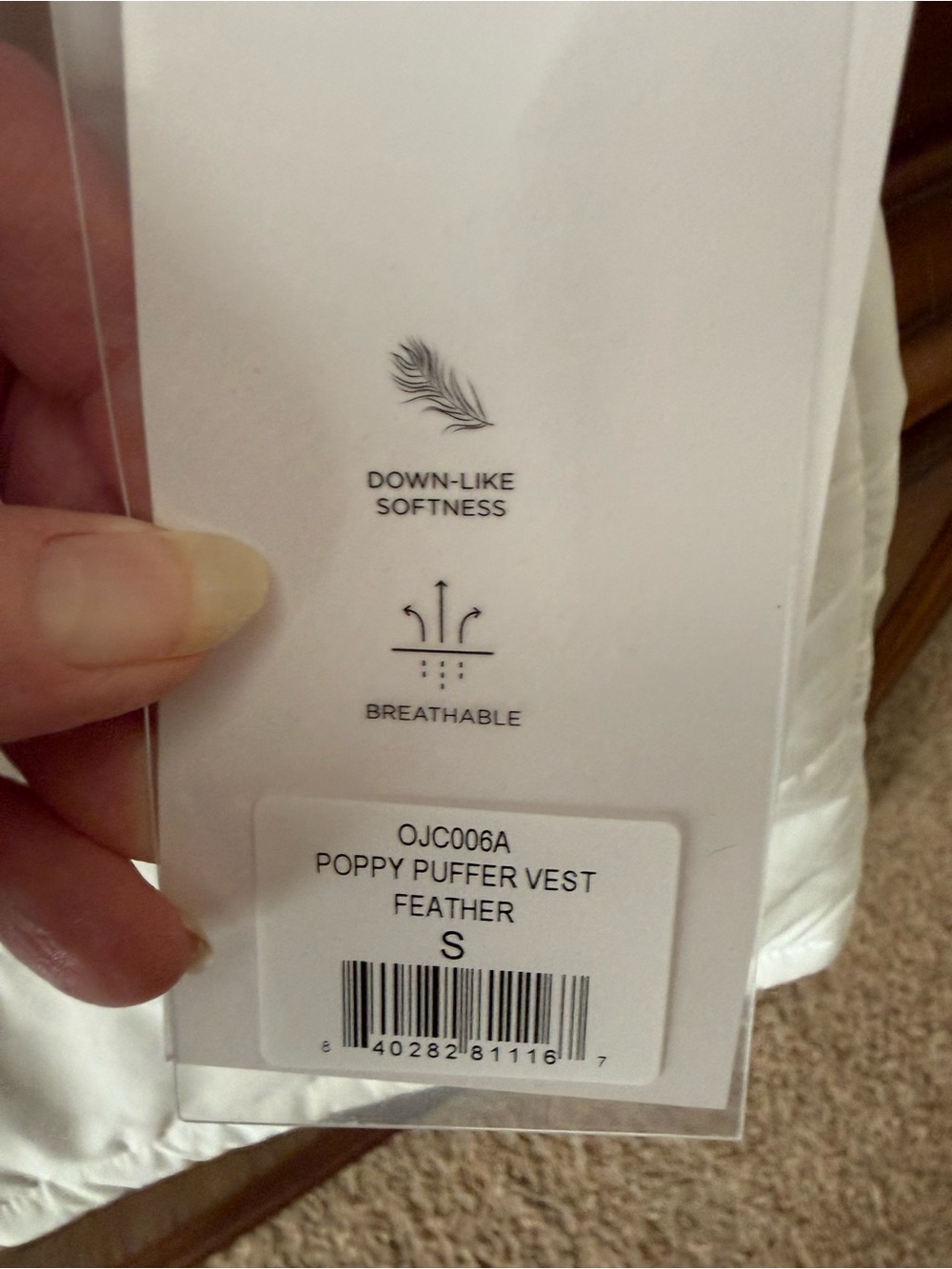 Juicy Couture White Puffer Vest with Pink Trim - Picture 4 of 4